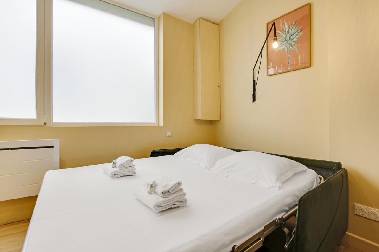 New And Bright Apartment 4 People パリ エクステリア 写真